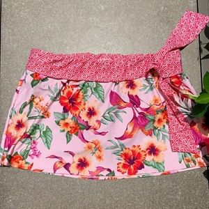 Skirted swim suit bottom